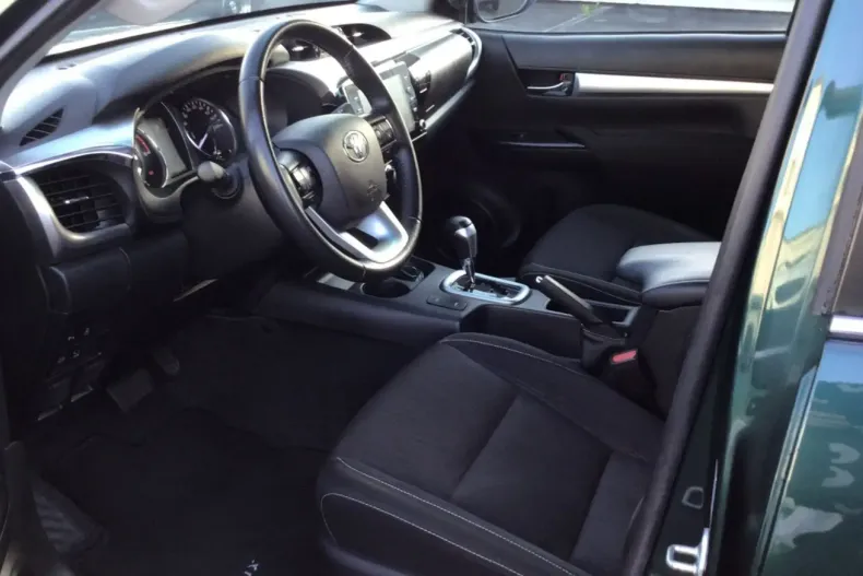 Toyota Hilux din 2023 cu 37.600 km - oferta TOY126784 - foto 11