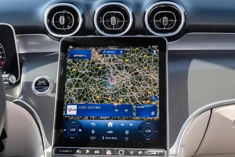 Mercedes-Benz GLC 300 din 2025 cu 3.990 km - oferta MER126787 - foto 6