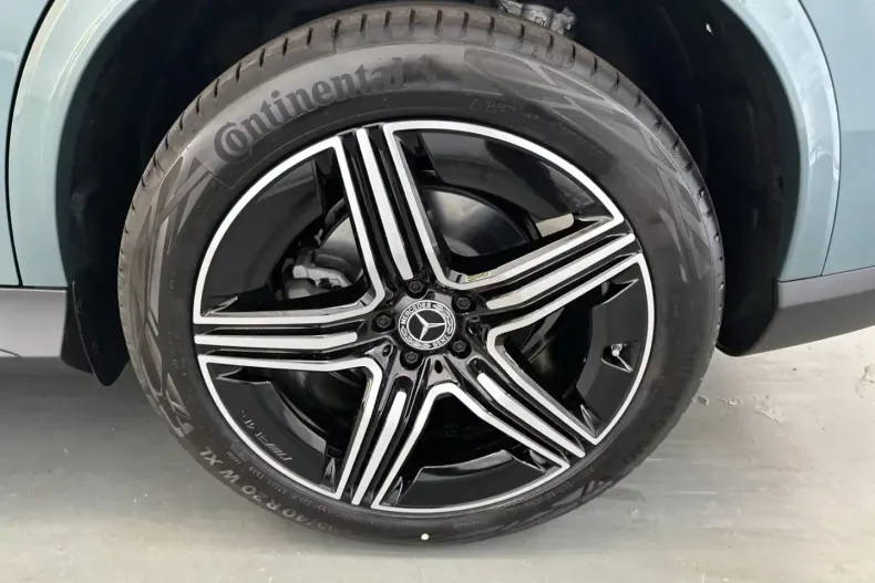 Mercedes-Benz GLC 200 din 2025 cu 7.244 km - oferta MER126788 - foto 4
