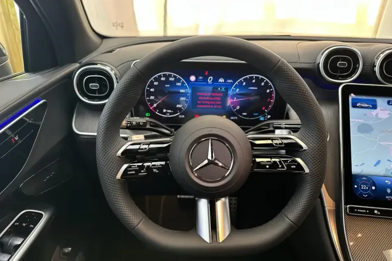 Mercedes-Benz GLC 200 din 2025 cu 7.244 km - oferta MER126788 - foto 9