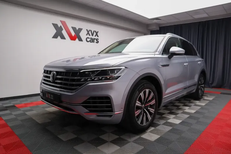 Volkswagen Touareg din 2021 cu 72.609 km - oferta VOL126789 - foto 1