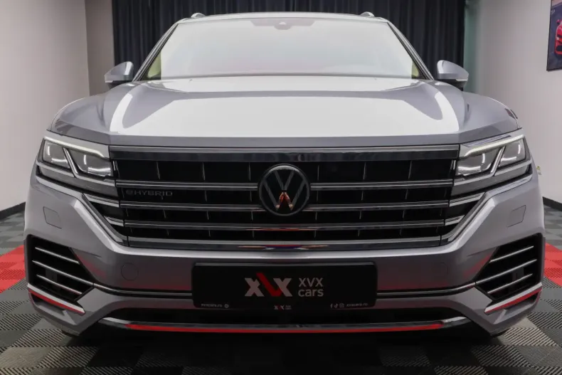 Volkswagen Touareg din 2021 cu 72.609 km - oferta VOL126789 - foto 14