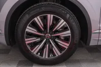 Volkswagen Touareg din 2021 cu 72.609 km - oferta VOL126789 - foto 16