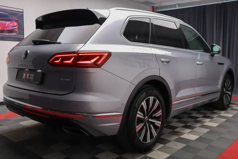 Volkswagen Touareg din 2021 cu 72.609 km - oferta VOL126789 - foto 19