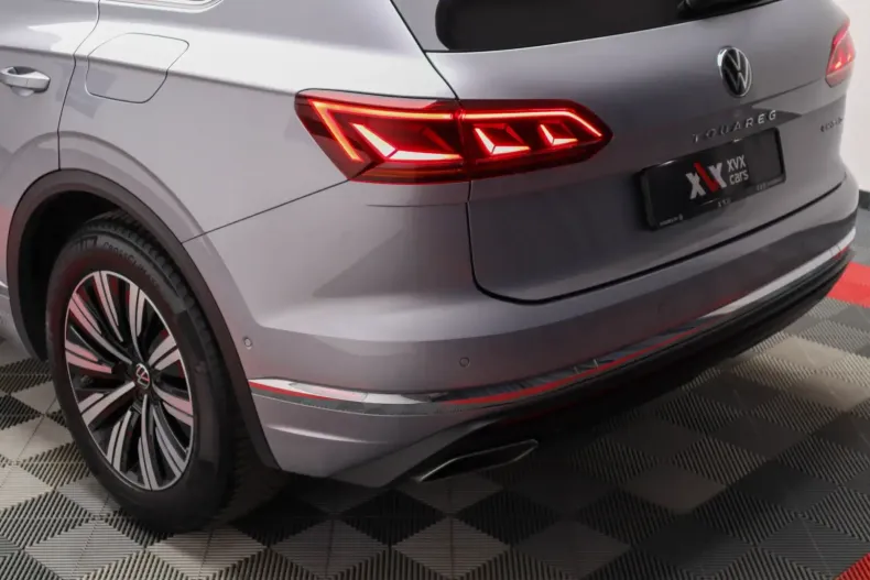 Volkswagen Touareg din 2021 cu 72.609 km - oferta VOL126789 - foto 20