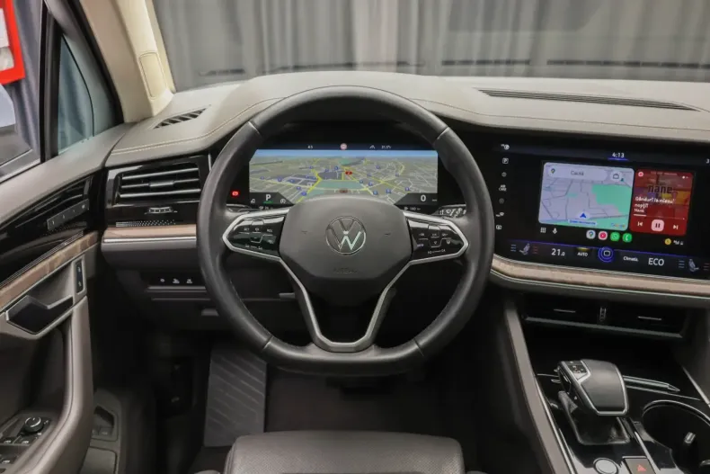 Volkswagen Touareg din 2021 cu 72.609 km - oferta VOL126789 - foto 29