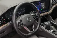 Volkswagen Touareg din 2021 cu 72.609 km - oferta VOL126789 - foto 33