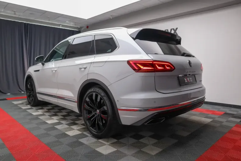 Volkswagen Touareg din 2021 cu 79.900 km - oferta VOL126793 - foto 3