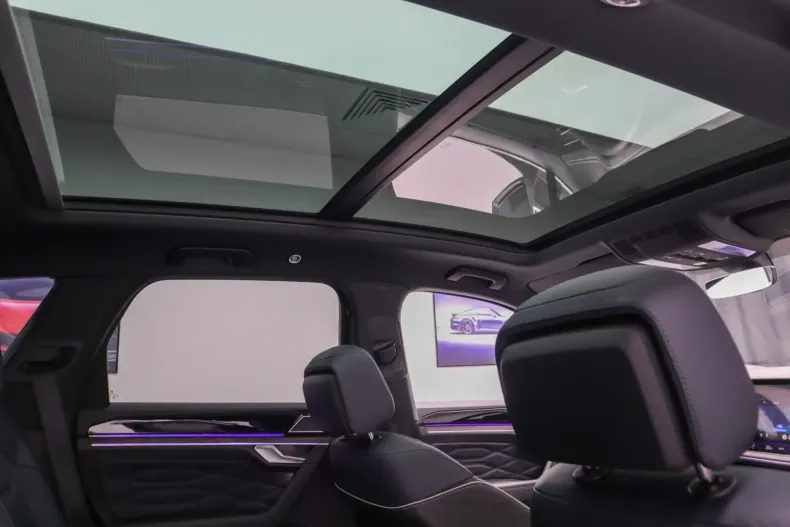 Volkswagen Touareg din 2021 cu 79.900 km - oferta VOL126793 - foto 6