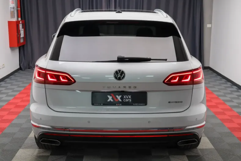 Volkswagen Touareg din 2021 cu 79.900 km - oferta VOL126793 - foto 17