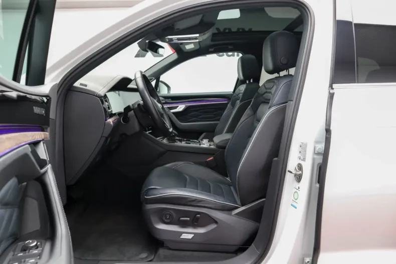 Volkswagen Touareg din 2021 cu 79.900 km - oferta VOL126793 - foto 22