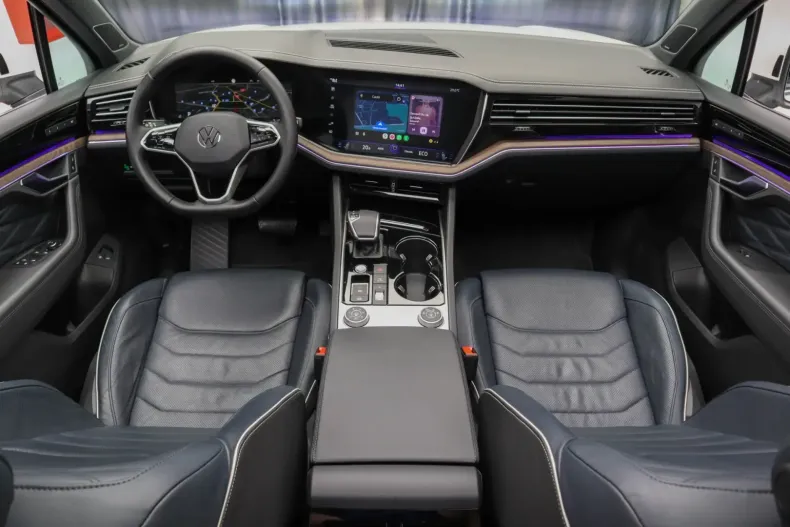 Volkswagen Touareg din 2021 cu 79.900 km - oferta VOL126793 - foto 28