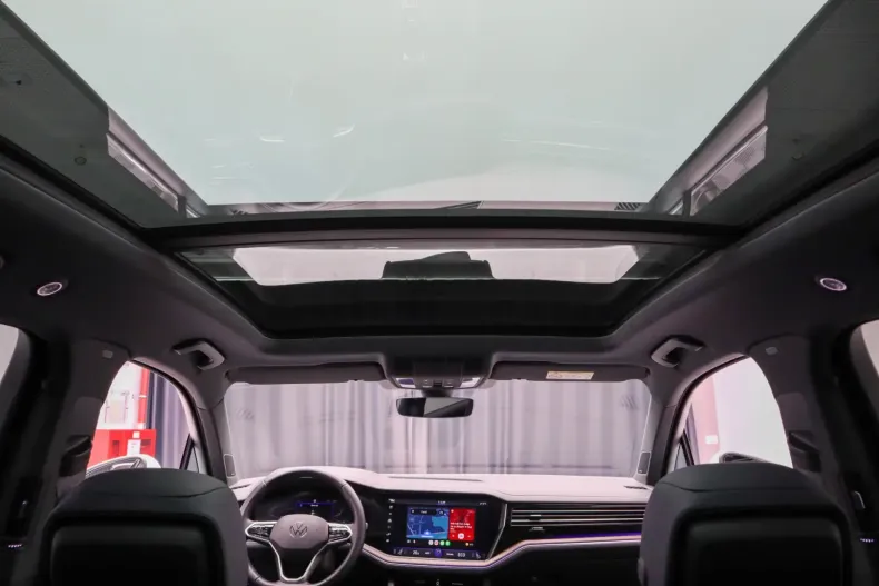 Volkswagen Touareg din 2021 cu 79.900 km - oferta VOL126793 - foto 29