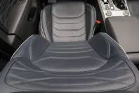 Volkswagen Touareg din 2021 cu 79.900 km - oferta VOL126793 - foto 31