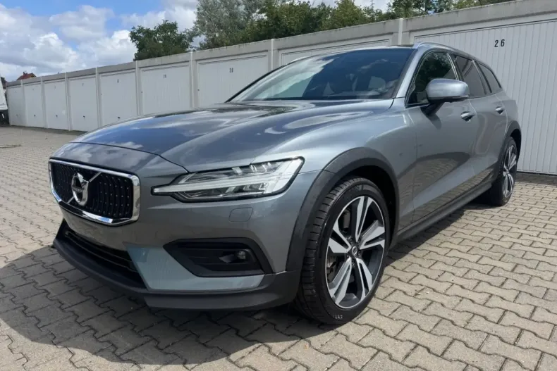 Volvo V60 Cross Country din 2020 cu 82.000 km - oferta VOL126798 - foto 3