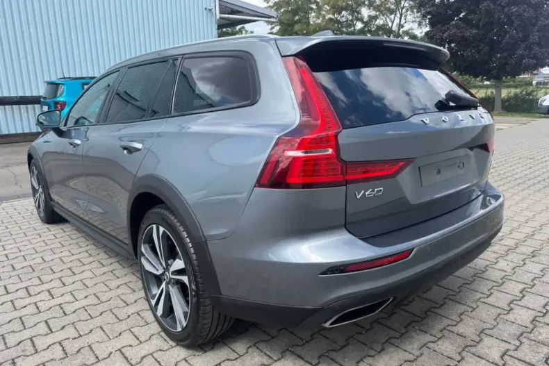 Volvo V60 Cross Country din 2020 cu 82.000 km - oferta VOL126798 - foto 6