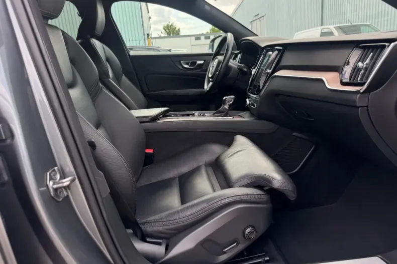 Volvo V60 Cross Country din 2020 cu 82.000 km - oferta VOL126798 - foto 13