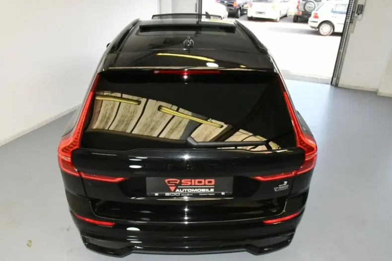 Volvo XC60 din 2024 cu 19.600 km - oferta VOL126805 - foto 8