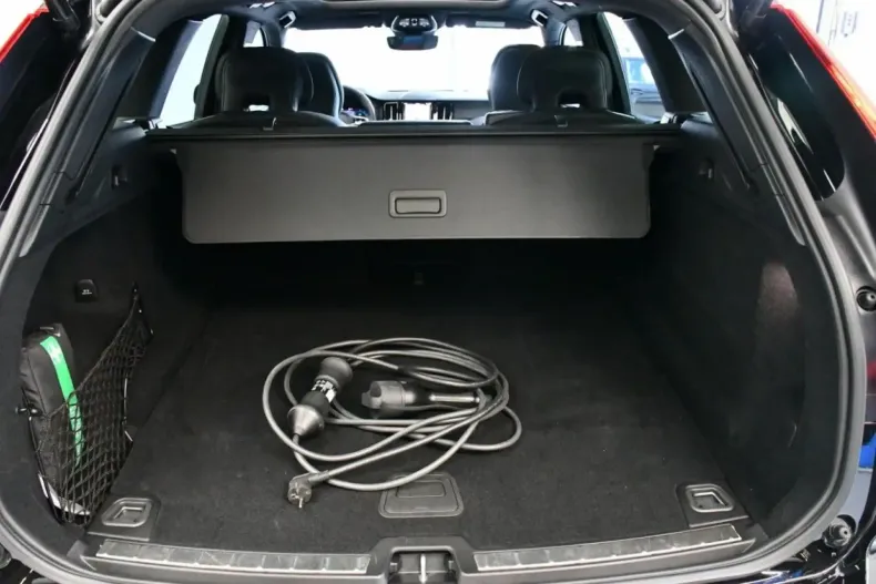 Volvo XC60 din 2024 cu 19.600 km - oferta VOL126805 - foto 32