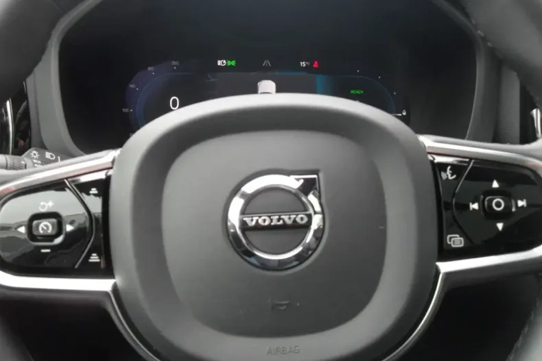 Volvo XC60 din 2022 cu 32.623 km - oferta VOL126806 - foto 17