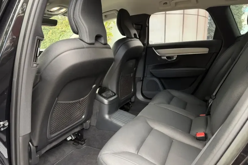 Volvo V90 din 2023 cu 35.233 km - oferta VOL126807 - foto 13