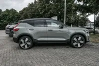 Volvo XC40 din 2023 cu 74.950 km - oferta VOL126809 - foto 2