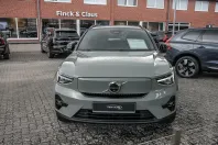 Volvo XC40 din 2023 cu 74.950 km - oferta VOL126809 - foto 3