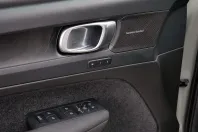 Volvo XC40 din 2023 cu 74.950 km - oferta VOL126809 - foto 17