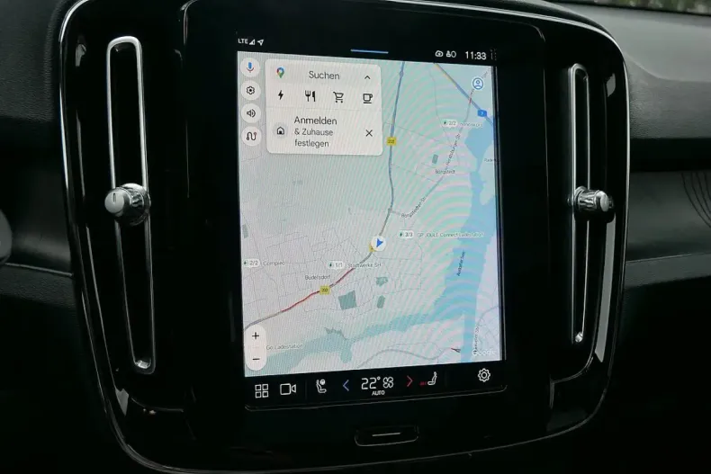 Volvo XC40 din 2023 cu 74.950 km - oferta VOL126809 - foto 21