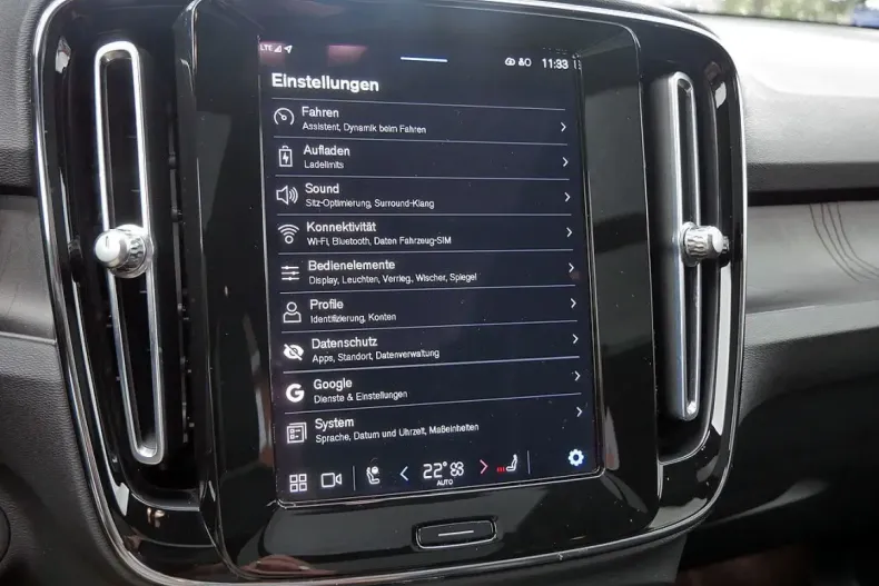 Volvo XC40 din 2023 cu 74.950 km - oferta VOL126809 - foto 22