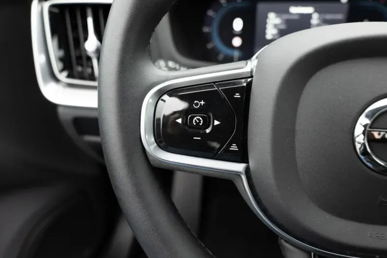 Volvo S60 din 2023 cu 13.025 km - oferta VOL126810 - foto 18