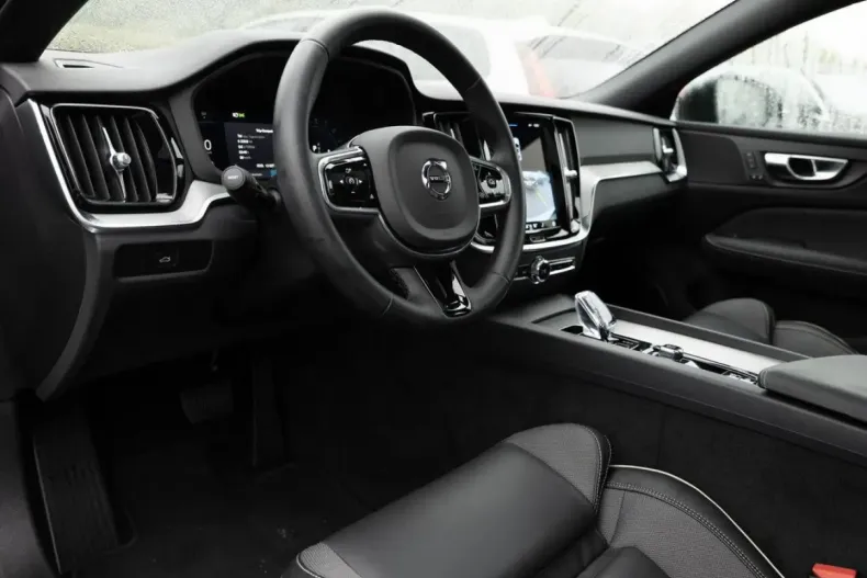 Volvo S60 din 2023 cu 13.025 km - oferta VOL126810 - foto 21