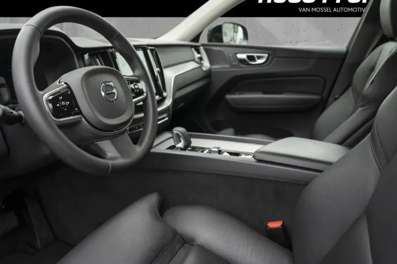 Volvo XC60 din 2023 cu 27.900 km - oferta VOL126812 - foto 5