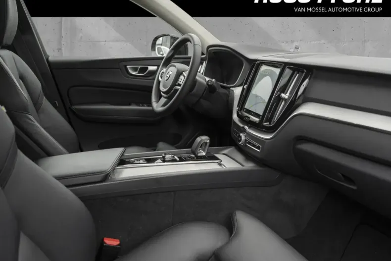 Volvo XC60 din 2023 cu 27.900 km - oferta VOL126812 - foto 7