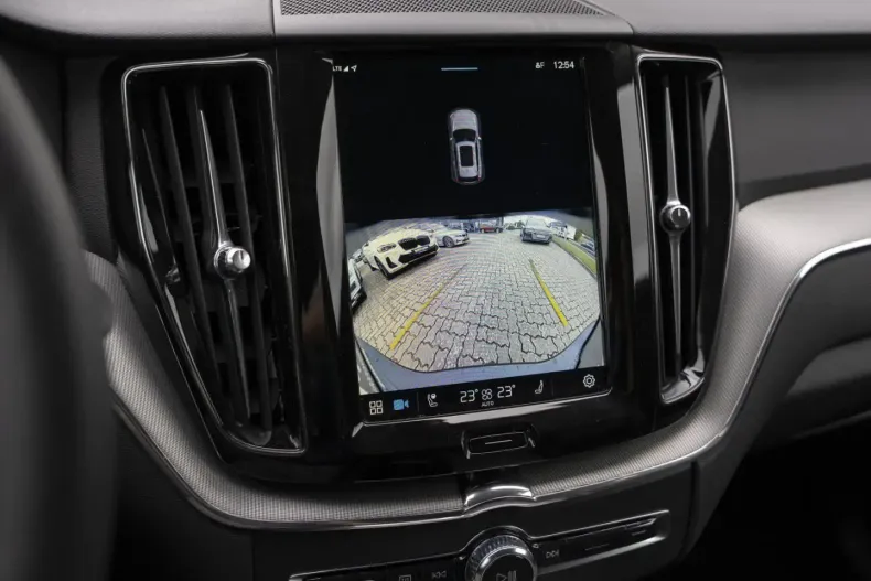 Volvo XC60 din 2023 cu 27.900 km - oferta VOL126812 - foto 12