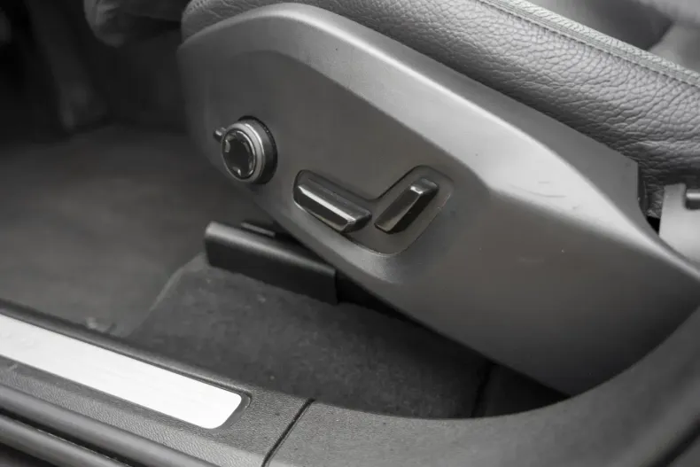 Volvo XC60 din 2023 cu 27.900 km - oferta VOL126812 - foto 22