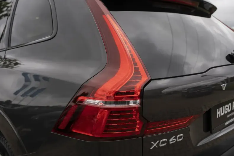 Volvo XC60 din 2023 cu 27.900 km - oferta VOL126812 - foto 25