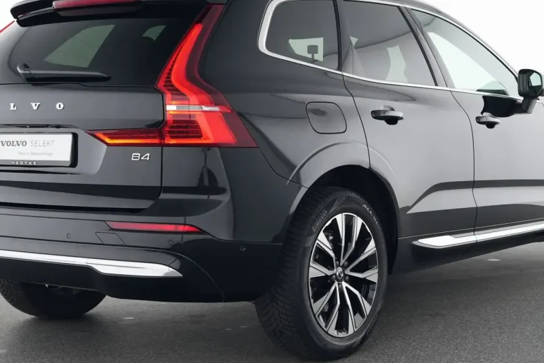 Volvo XC60 din 2023 cu 32.420 km - oferta VOL126813 - foto 3