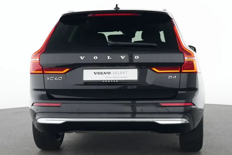 Volvo XC60 din 2023 cu 32.420 km - oferta VOL126813 - foto 4