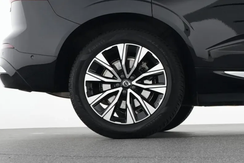 Volvo XC60 din 2023 cu 32.420 km - oferta VOL126813 - foto 23