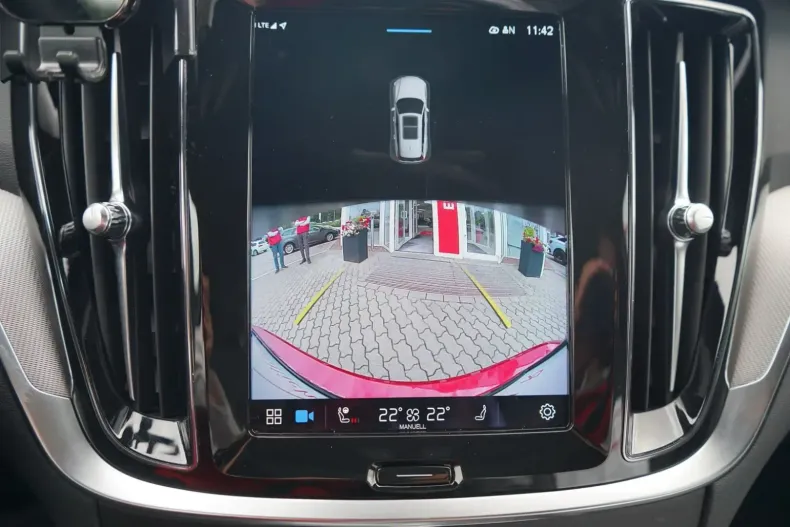 Volvo V60 din 2023 cu 35.960 km - oferta VOL126814 - foto 28