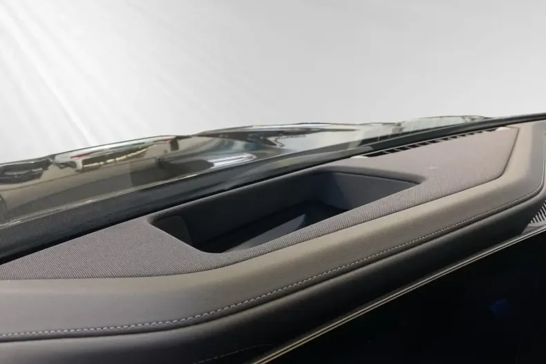 BMW 750 din 2024 cu 20.590 km - oferta BMW126816 - foto 16