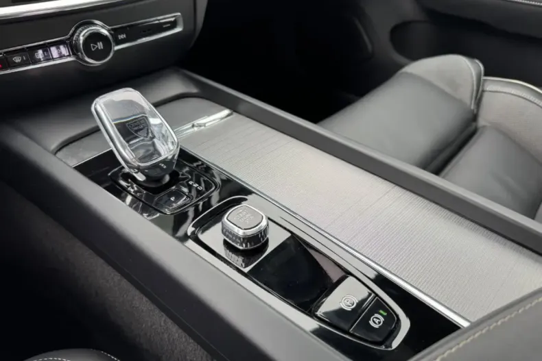 Volvo S60 din 2023 cu 8.651 km - oferta VOL126817 - foto 12