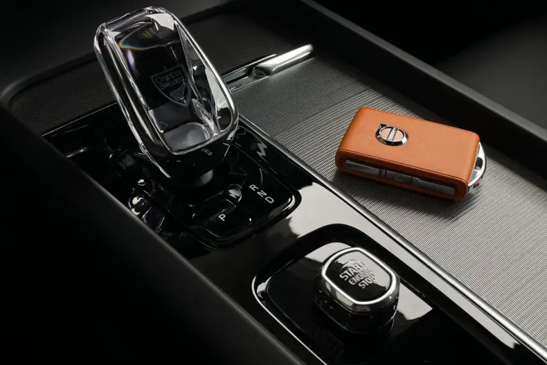 Volvo S60 din 2023 cu 19.659 km - oferta VOL126819 - foto 25