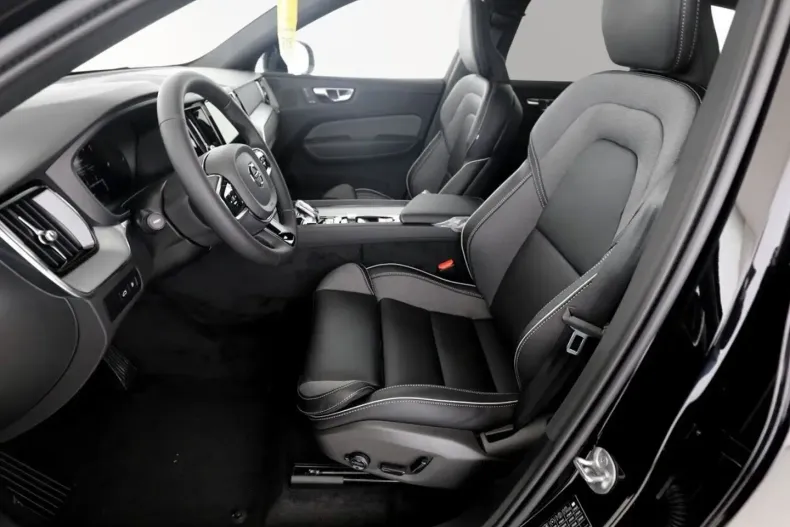 Volvo XC60 din 2025 cu 23.250 km - oferta VOL126822 - foto 8