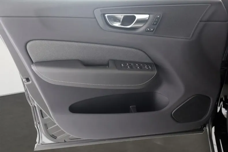 Volvo XC60 din 2025 cu 23.250 km - oferta VOL126822 - foto 11