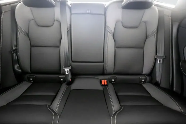 Volvo XC60 din 2025 cu 23.250 km - oferta VOL126822 - foto 12