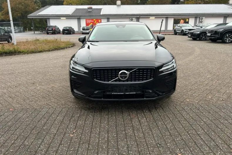 Volvo S60 din 2024 cu 30.000 km - oferta VOL126825 - foto 2
