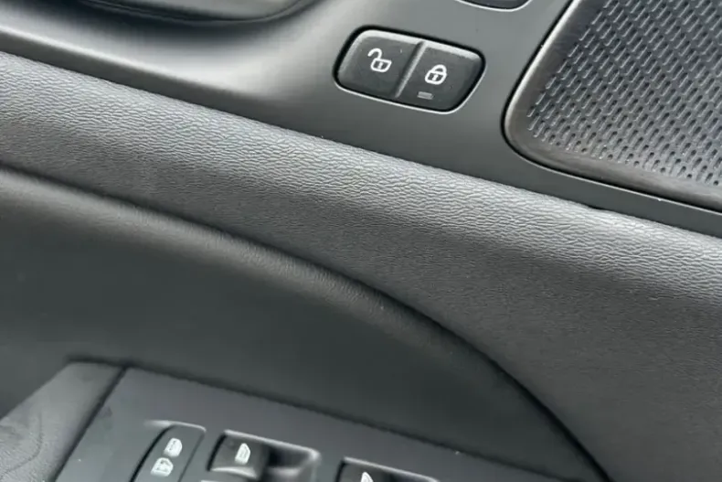 Volvo S60 din 2024 cu 30.000 km - oferta VOL126825 - foto 10