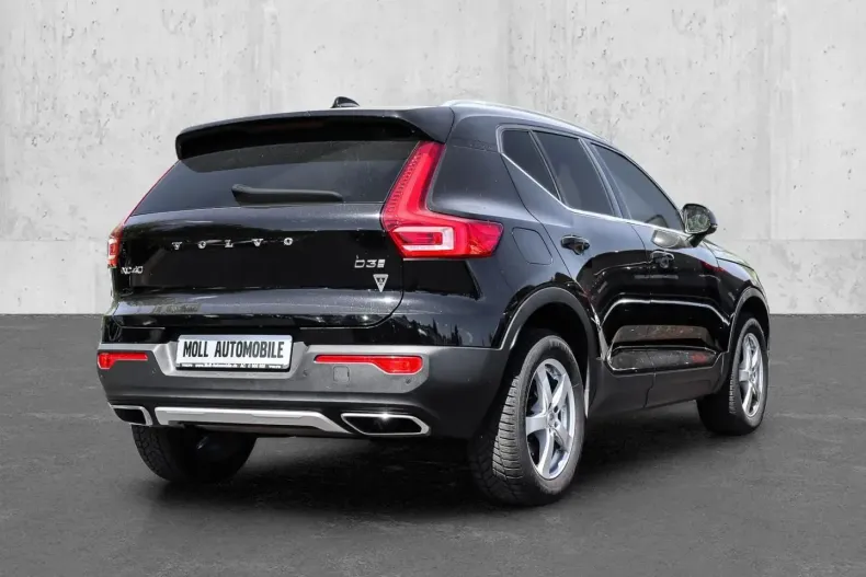 Volvo XC40 din 2020 cu 90.000 km - oferta VOL126827 - foto 2